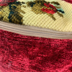 Sac banane velours rouge canevas laine fleur